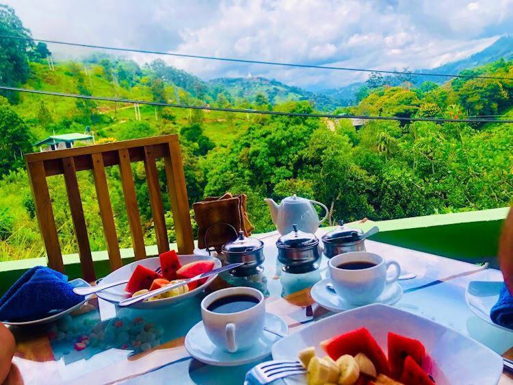 Ceylan Crest Ella Hotel ภายนอก รูปภาพ